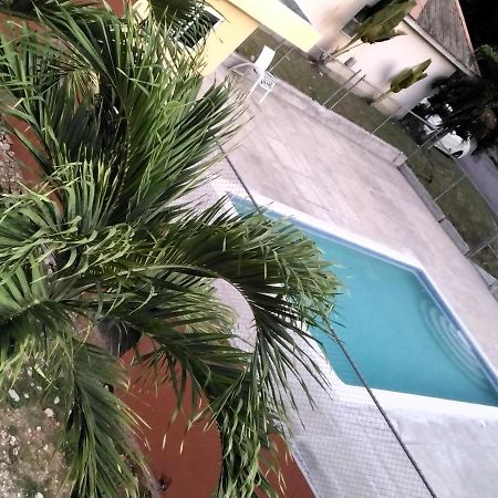 Brittany Manor Retreat Διαμέρισμα Κίνγκστον Εξωτερικό φωτογραφία